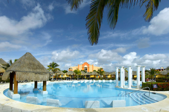 Mexiko Urlaub im Grand Palladium Riviera Resort & Spa